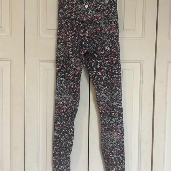 Lululemon Athletica Women’s Align High-Rise Pants in the Water Blossom Size 2 - Picture 3 of 8